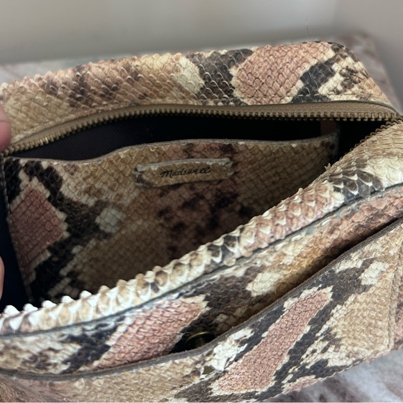 Madewell Snakeskin Crossbody/Camera Bag - Picture 7 of 8